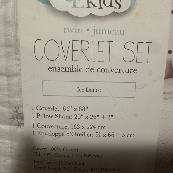 Twin Quilt Bedding Set - Picture 2 of 3